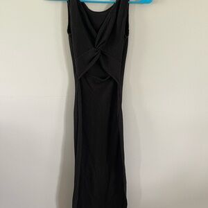 Elegant Black Sleeveless Dress